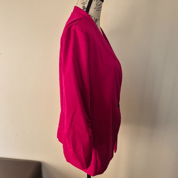 3/4 Sleeve Jacket - Picture 2 of 10